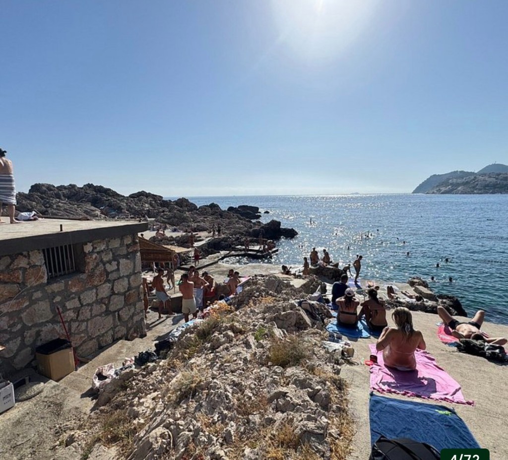 Danče Beach